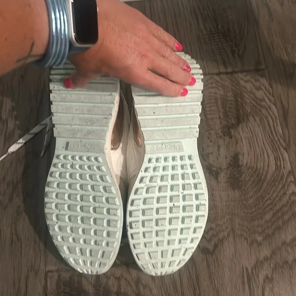 Oncept size 6 worn twice - Picture 4 of 5